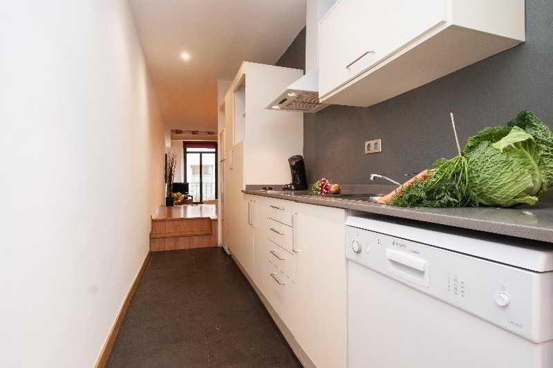 Short Stay Group Liceu Serviced Apartments Barcelona Exterior photo