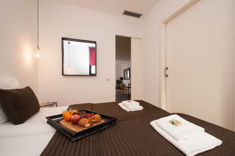 Short Stay Group Liceu Serviced Apartments Barcelona Exterior photo