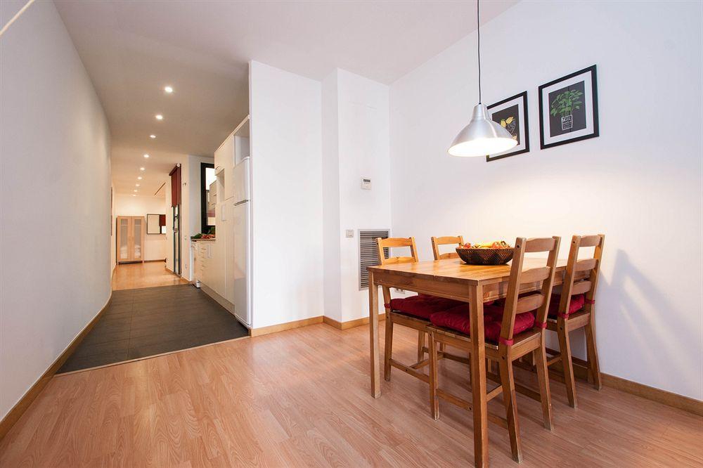 Short Stay Group Liceu Serviced Apartments Barcelona Exterior photo