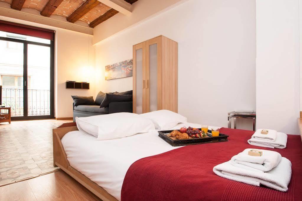 Short Stay Group Liceu Serviced Apartments Barcelona Exterior photo