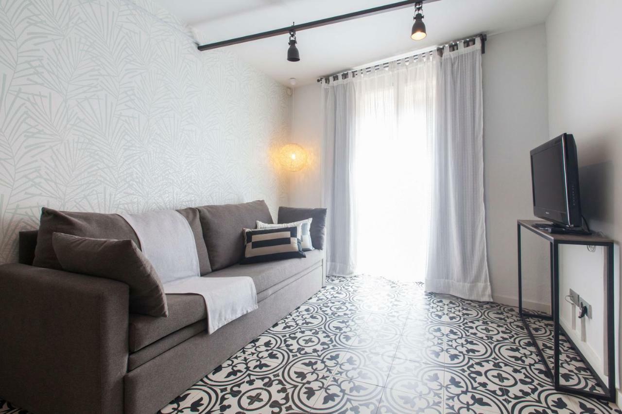 Short Stay Group Liceu Serviced Apartments Barcelona Exterior photo
