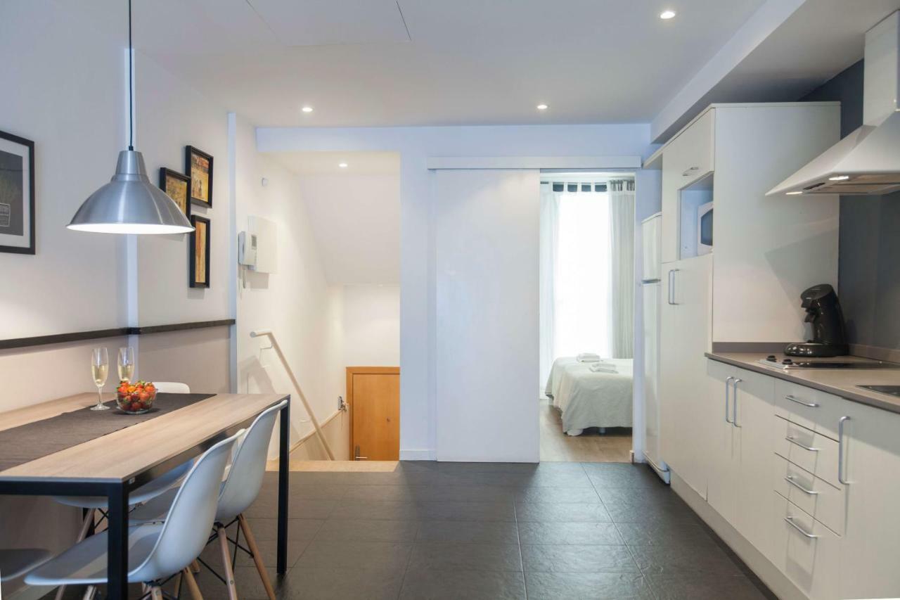 Short Stay Group Liceu Serviced Apartments Barcelona Exterior photo