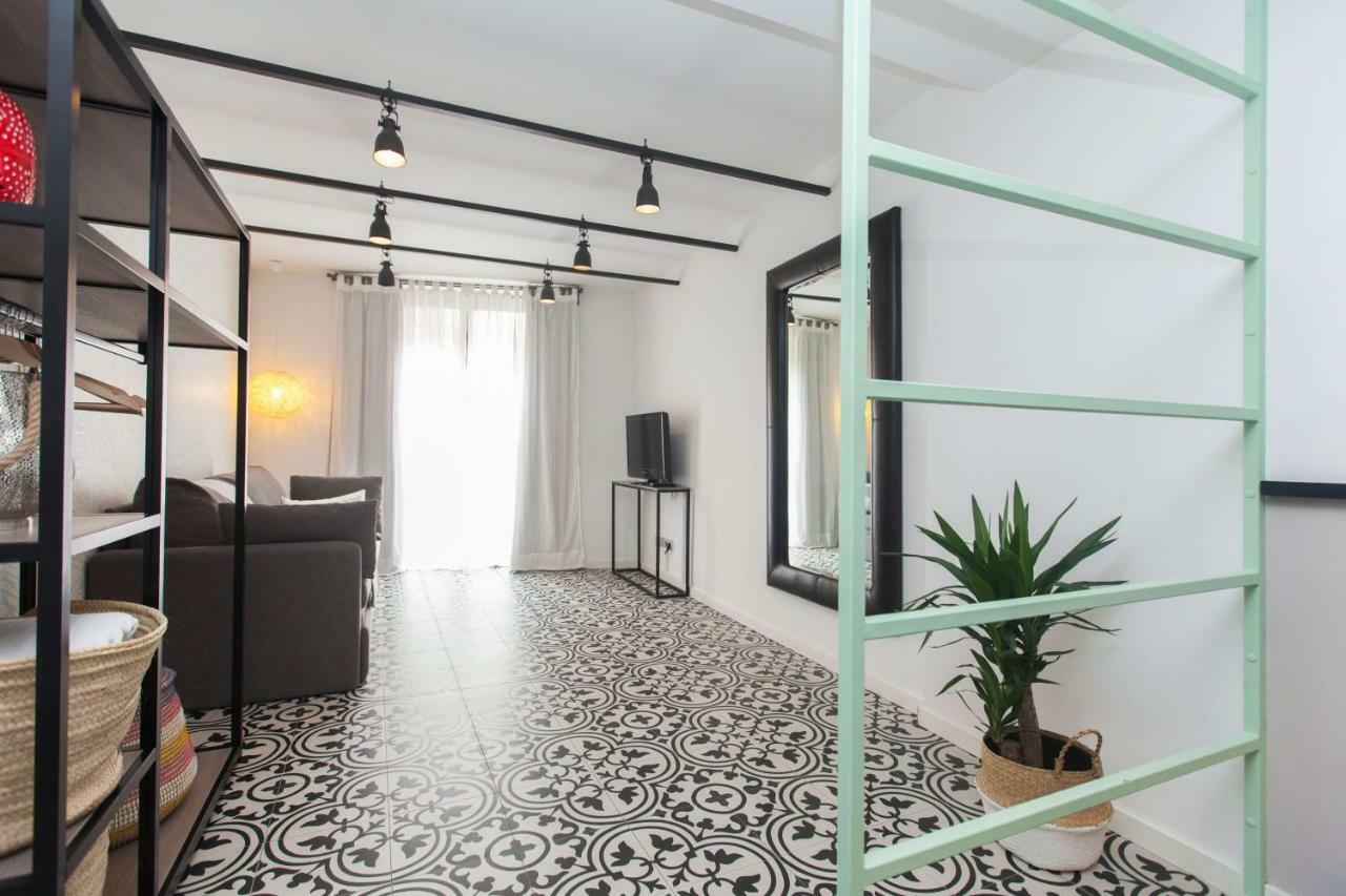 Short Stay Group Liceu Serviced Apartments Barcelona Exterior photo