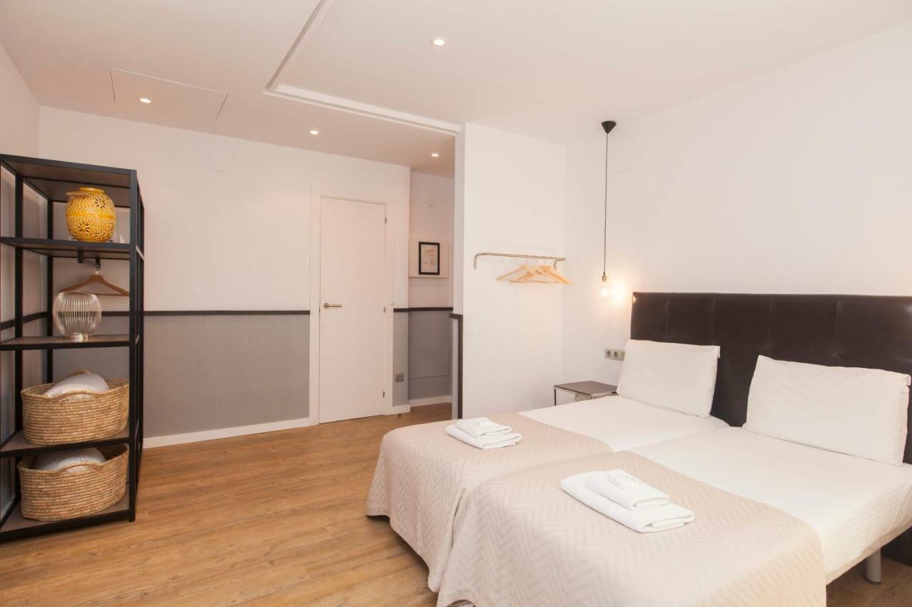 Short Stay Group Liceu Serviced Apartments Barcelona Exterior photo