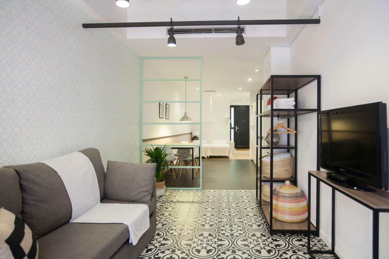 Short Stay Group Liceu Serviced Apartments Barcelona Exterior photo