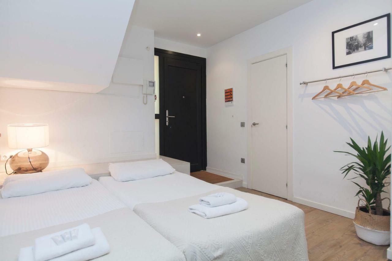 Short Stay Group Liceu Serviced Apartments Barcelona Exterior photo